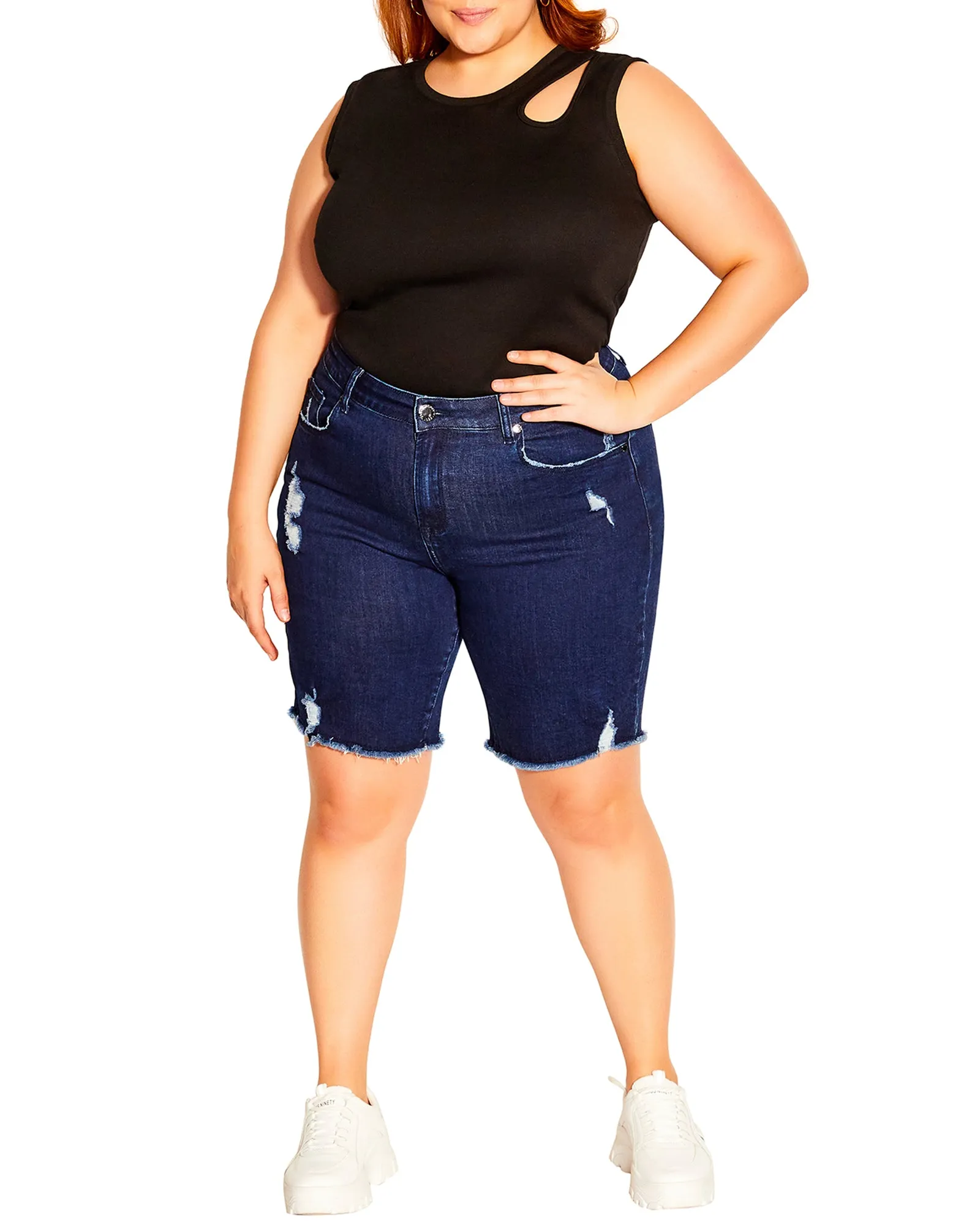 Carmen Distressed Short | Dark Wash