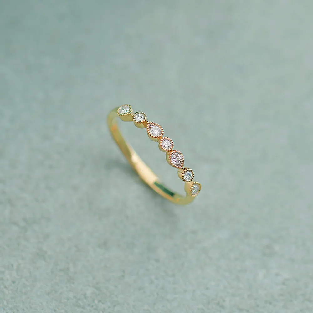 Pear & Round Diamond Band