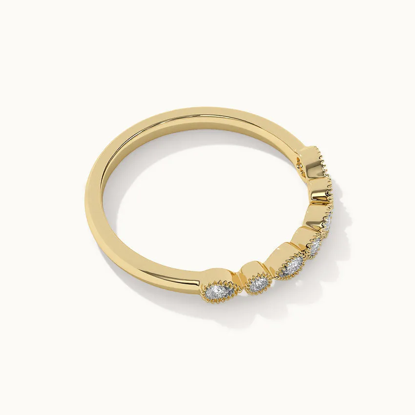 Pear & Round Diamond Band